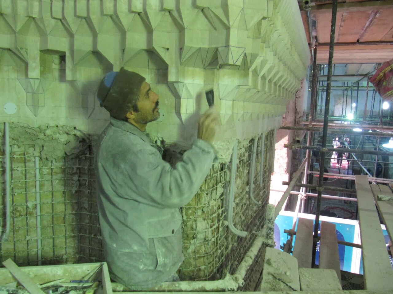 واگذاری ۳ طرح بازسازی خانه پدری امام عصر(عج) به ایرانیان