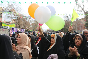 Фото Репортаж | Исфаһанда Имам Заманын (ә) Милад Бајрамы илә Бағлы Нимеи Шабан Јүрүшү