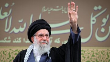 Piştgirîya peyrevên olan u zanyarên cîhanê ji rêberê qedirgiran ê Şoreşa Islamî