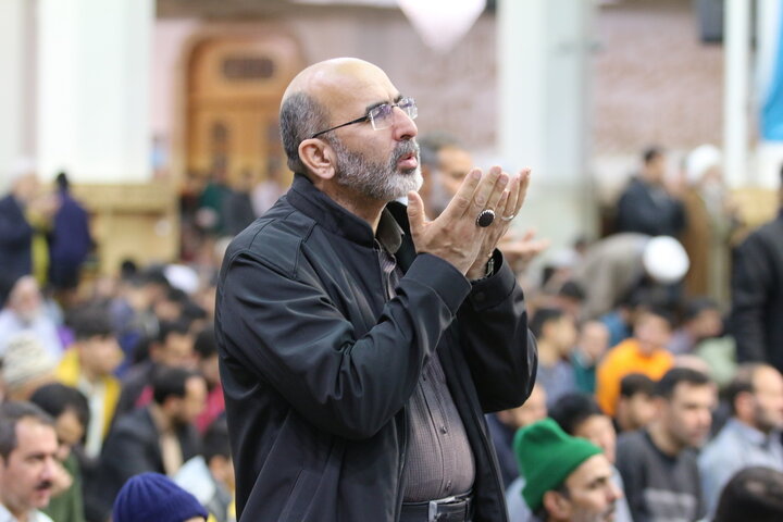 برپایی جشن شب میلاد امام زمان(عج) در حرم بانوی کرامت