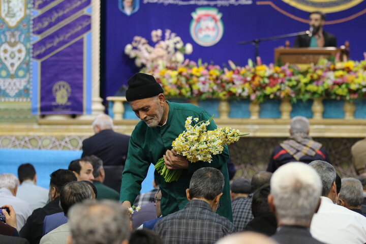 برپایی جشن شب میلاد امام زمان(عج) در حرم بانوی کرامت