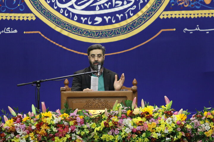 برپایی جشن شب میلاد امام زمان(عج) در حرم بانوی کرامت