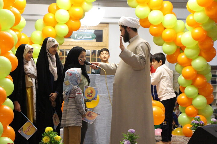 جشن میلاد امام زمان(عج) ویژه کودکان در حرم بانوی کرامت