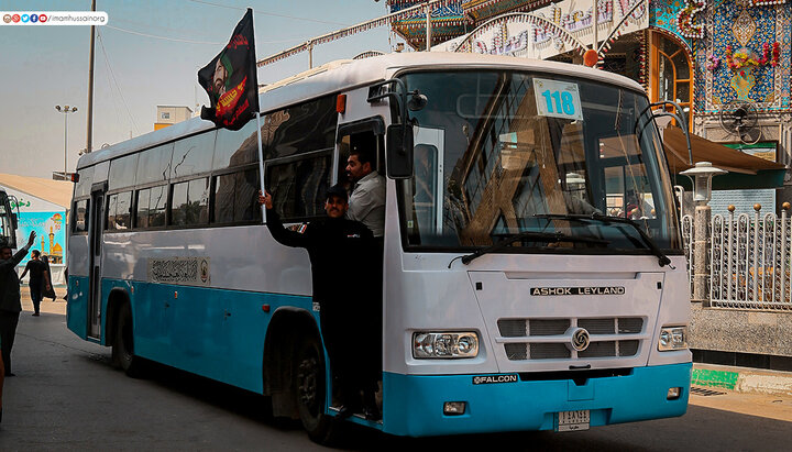 تقرير مصور/ لحظة تلبية العراقيين لنداء فتوى الدفاع الكفائي من جوار مرقد الإمام الحسين (ع)