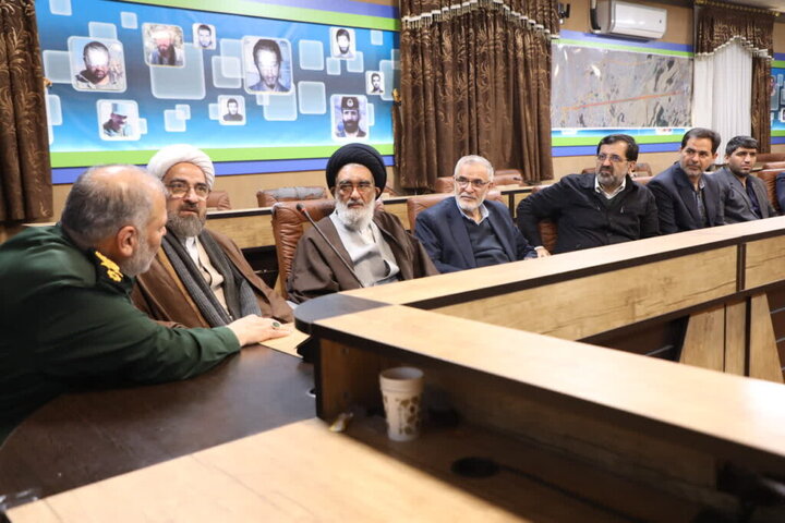 بازدید آیت‌الله سعیدی از موکب‌های طریق المهدی در شب نیمه شعبان