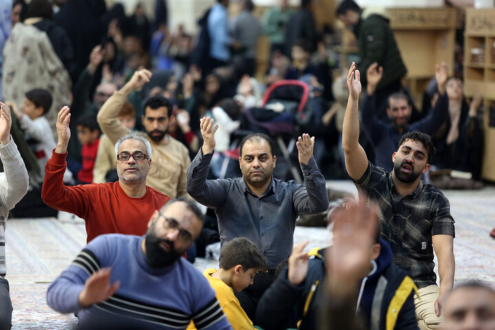 جشن سالروز ولادت منجی عالم بشریت در حرم قم