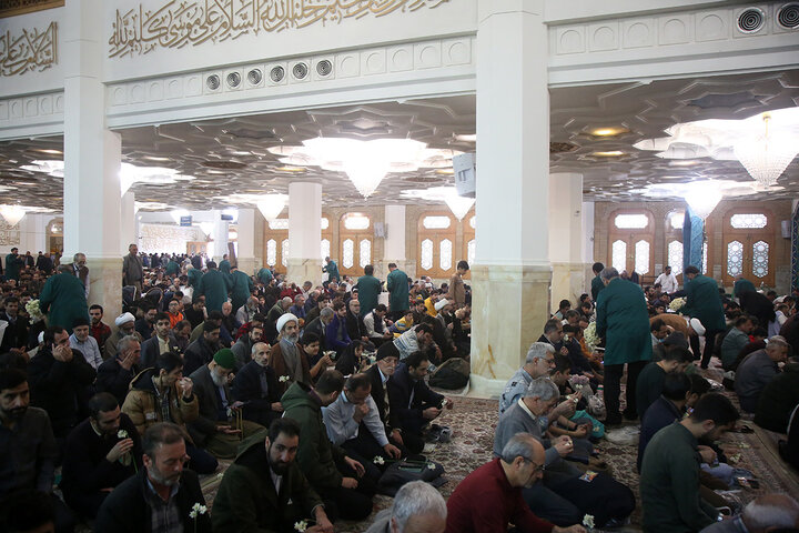 دستانی که از خدا فقط فرج امام زمان(عج) را طلب کردند