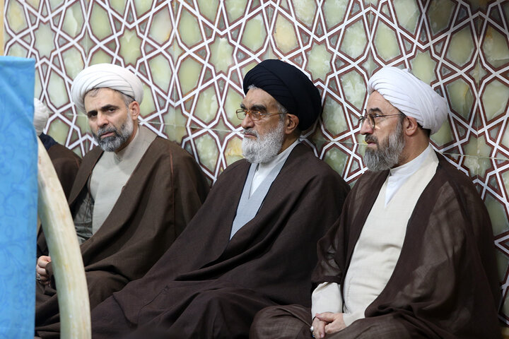 جشن شام میلاد حضرت مهدی (عج) در حرم بانوی کرامت برگزار شد