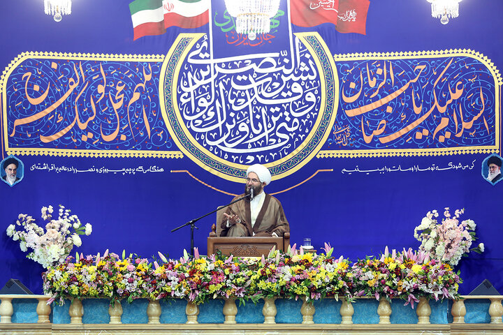 جشن شام میلاد حضرت مهدی (عج) در حرم بانوی کرامت برگزار شد