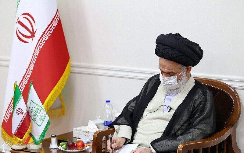 پیام تسلیت آیت الله حسینی بوشهری، در پی درگذشت عضو هیأت امنای حرم مطهر شاهچراغ(ع)