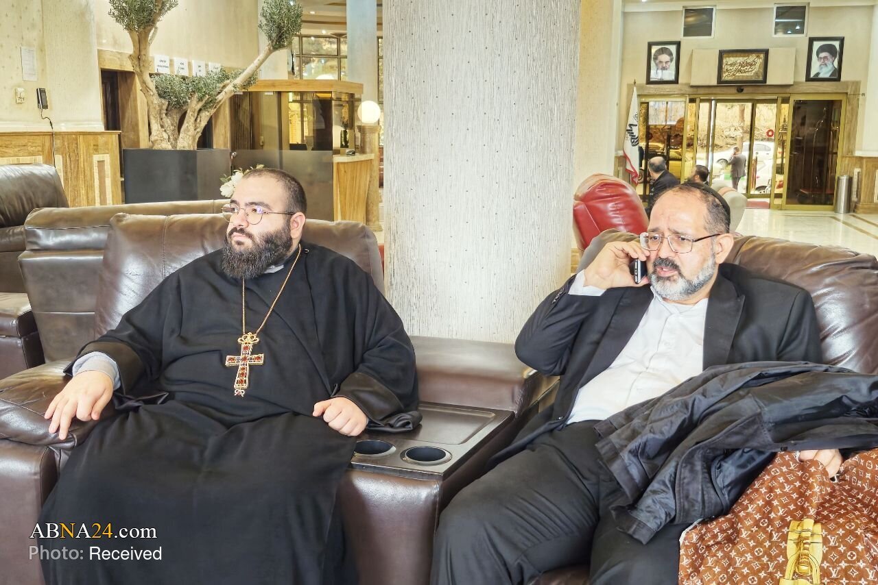 Civîna serokên ol û mezhebên ne-îslamî bi boneya jidayikbûna Îmam Zeman (Xweda li zuhora wî lez bikê) + wêneyan