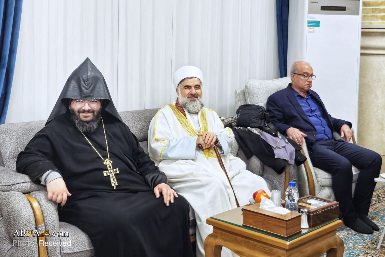 Civîna serokên ol û mezhebên ne-îslamî bi boneya jidayikbûna Îmam Zeman (Xweda li zuhora wî lez bikê) + wêneyan