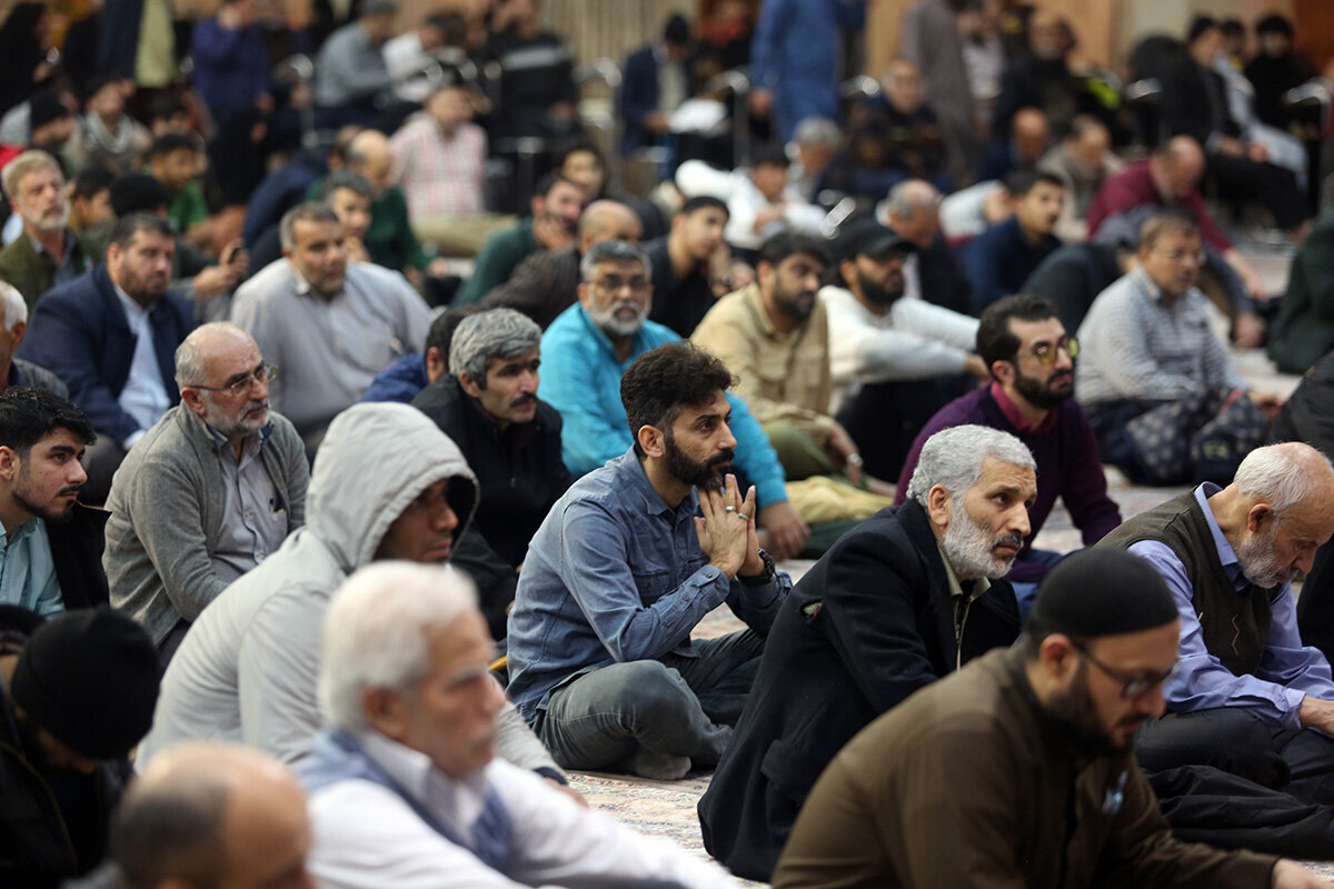 Raporê wêneyan | Şevdêrîya (Şevaqedrê)Ziyaretvanên li Perestgeha Pîroz Kerîma Ehl-ul Beytê (s.x) di şeva Nîva Şebanê de