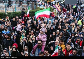 تقرير مصور/ الشعب الايراني يحتفل بمناسبة ولادة الإمام الحجة (عج) في العاصمة الايرانية