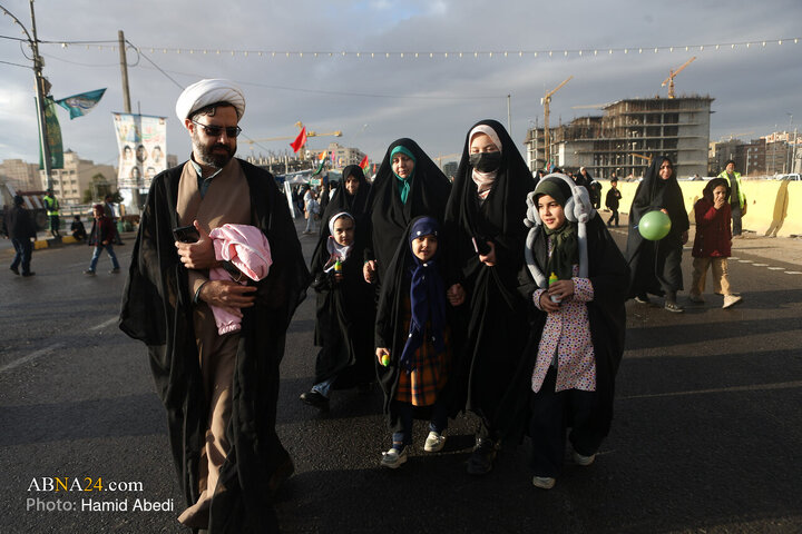 Photos (1): Mid‑Sha’ban Night at Jamkaran Mosque