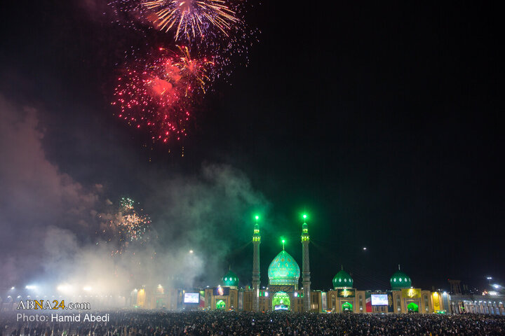 Photos (2): Mid‑Sha’ban Night at Jamkaran Mosque