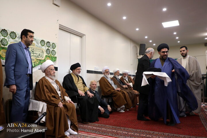 Photos: Turban‑Donning Ceremony for Seminary Students Held on Mid‑Sha’ban