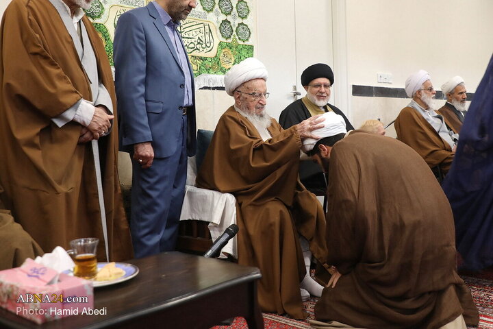 Photos: Turban‑Donning Ceremony for Seminary Students Held on Mid‑Sha’ban