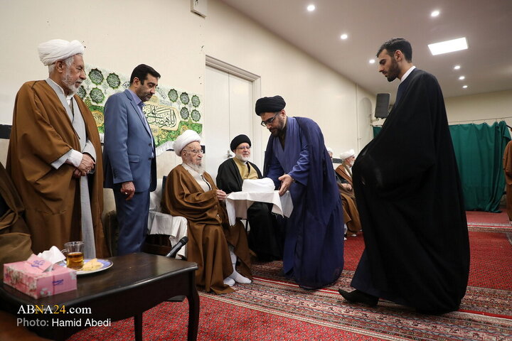 Photos: Turban‑Donning Ceremony for Seminary Students Held on Mid‑Sha’ban