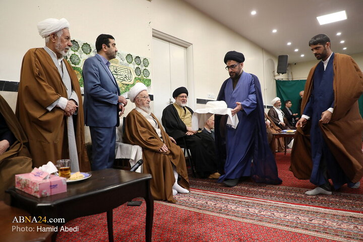 Photos: Turban‑Donning Ceremony for Seminary Students Held on Mid‑Sha’ban