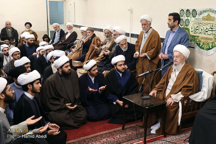 Photos: Turban‑Donning Ceremony for Seminary Students Held on Mid‑Sha’ban