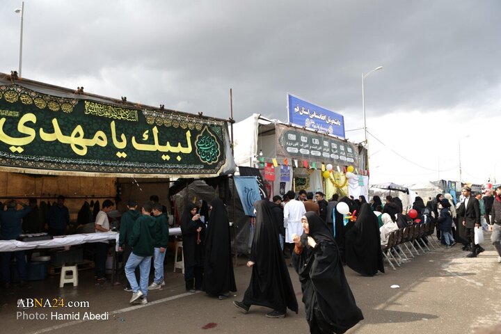 Photos: Pilgrims Walk Toward Jamkaran Mosque on Mid‑Sha’ban
