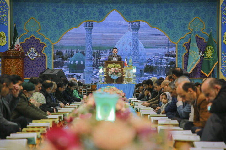 Photos: Qur’an Recitation Session Held by Servants of Hazrat Masoumeh Holy Shrine at Jamkaran Mosque