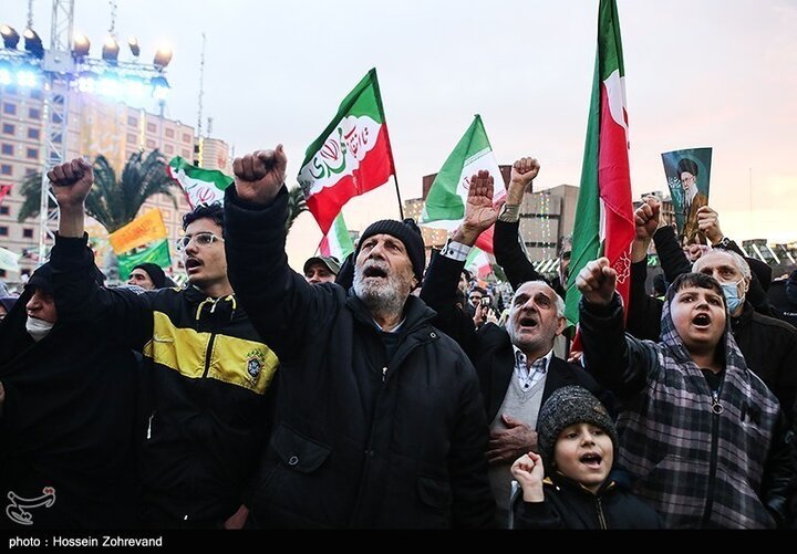 تقرير مصور/ الشعب الايراني يحتفل بمناسبة ولادة الإمام الحجة (عج) في العاصمة الايرانية