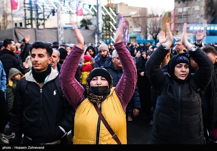 تقرير مصور/ الشعب الايراني يحتفل بمناسبة ولادة الإمام الحجة (عج) في العاصمة الايرانية