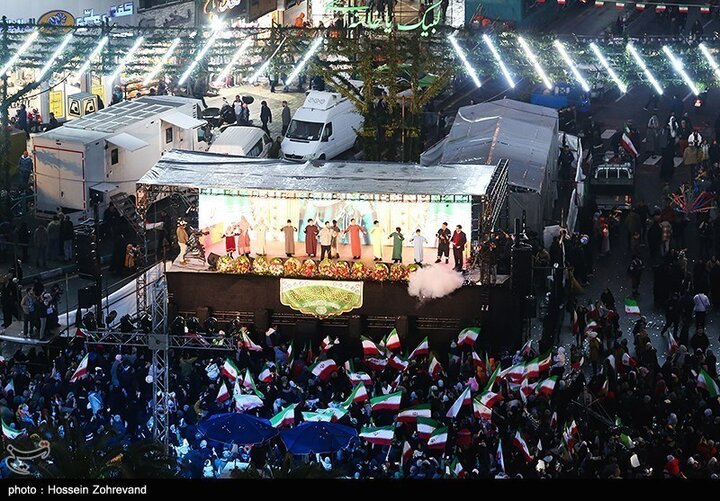 تقرير مصور/ الشعب الايراني يحتفل بمناسبة ولادة الإمام الحجة (عج) في العاصمة الايرانية