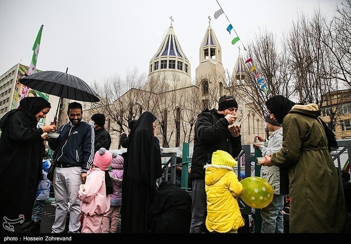 تقرير مصور/ الشعب الايراني يحتفل بمناسبة ولادة الإمام الحجة (عج) في العاصمة الايرانية