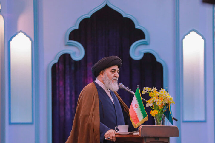 حضور پرشکوه مردم در جشن نیمه شعبان، پیام روشن امید، مقاومت و آمادگی ملت ایران را به جهانیان مخابره کرد