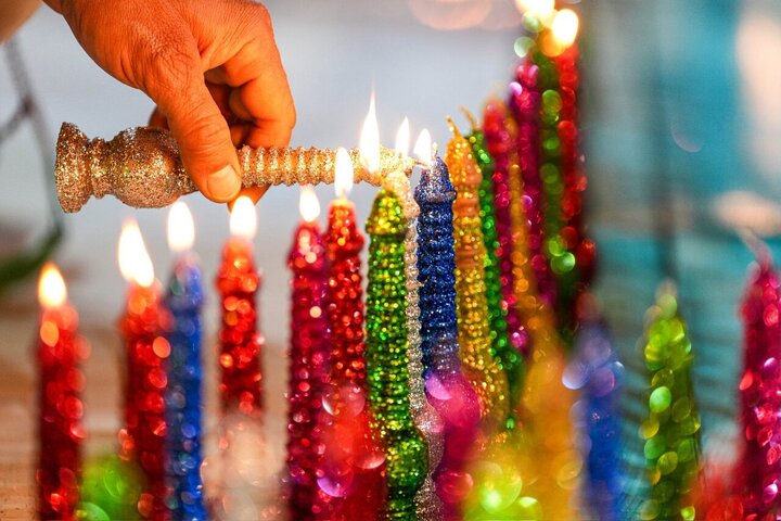 Raporê wêneyên | Beşdariya milyonî ya ziyaretvanan li dergaha Îmamên Eskerî (s.x) bi mebesta rojdayîna Îmamê Zemanê (Mehdî)(a.c...f)