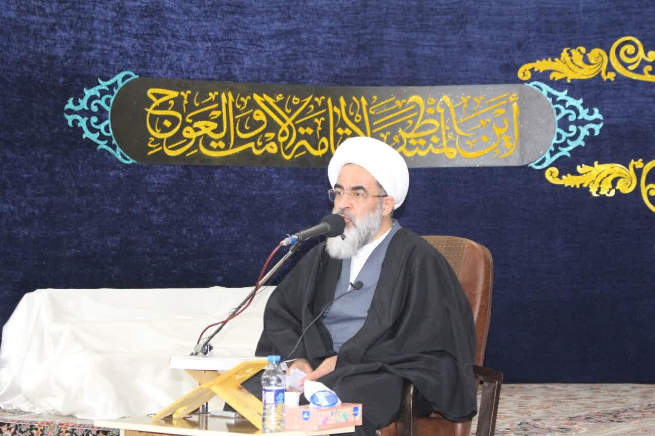 آیتالله فاضل لنکرانی: عظمت انقلاب در احیای اسلام و اندیشه ناب مهدویت است