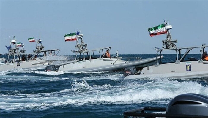 ایران کے پاسداران انقلاب نے دو آئل ٹینکر ضبط کرلیے