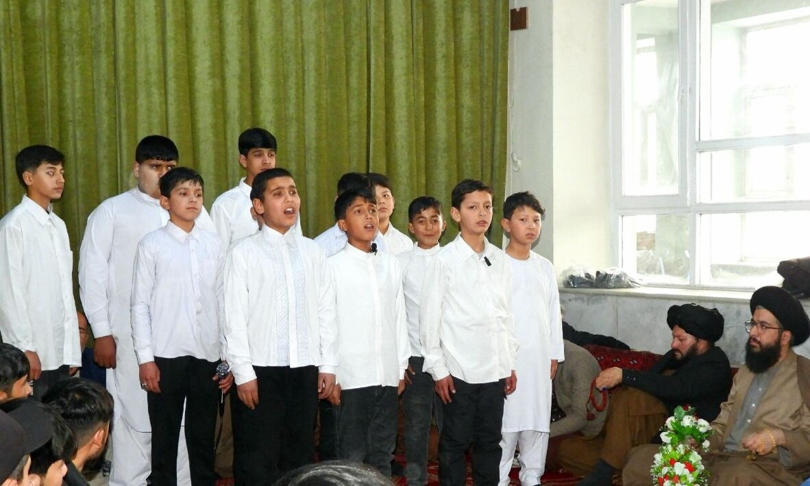 جشن نیمه شعبان در زیارت سخی کابل؛ همبستگی و شور دینی مردم در ولادت حضرت مهدی(عج)