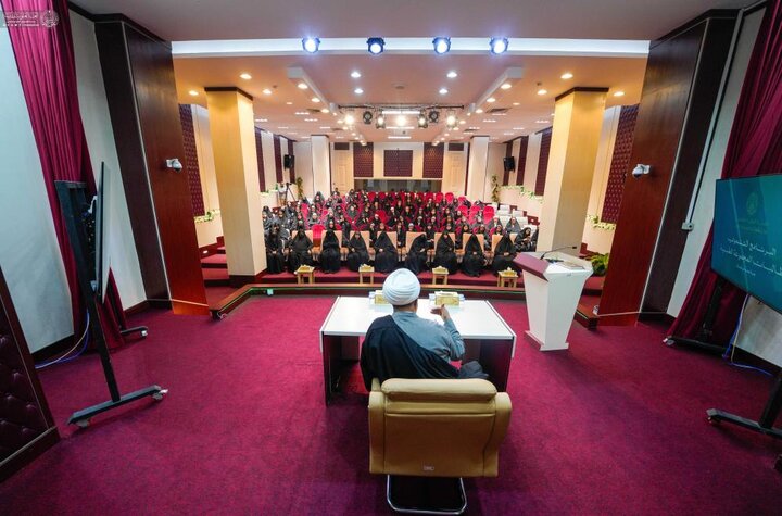 أكثر من 100 طالبة من الكليات الطبية في بغداد في استضافة العتبة العلويّة المقدّسة