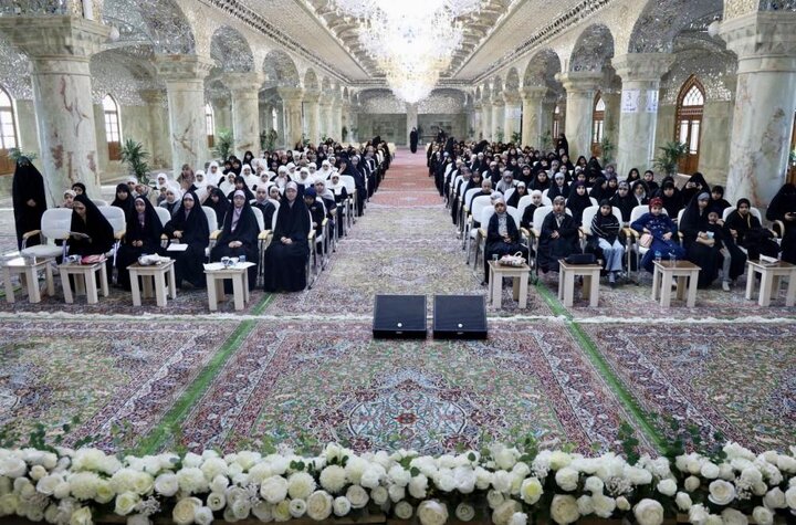 تقرير مصور/ طالبات حوزات مؤسسة الأنوار النجفية يشاركن في احتفال بهيج إحياء لذكرى ولادة الإمام المهدي (عج) في النجف الأشرف