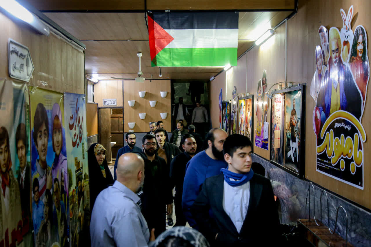 نگاهی به دومین شب جشنواره فیلم فجر در قم/ استقبال عرب‌زبانان از «سرزمین فرشته‌ها»