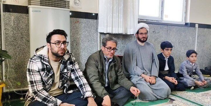 Dêngê wehyê li rojavayê Îranê; Sine (Sanandaj) mêvankê (mazûvaniya )cemiyeta xwendina (civîna )Quranê bû