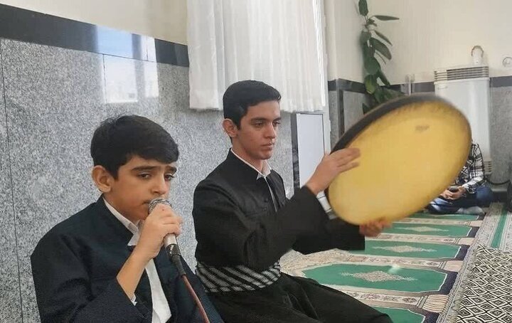 Dêngê wehyê li rojavayê Îranê; Sine (Sanandaj) mêvankê (mazûvaniya )cemiyeta xwendina (civîna )Quranê bû