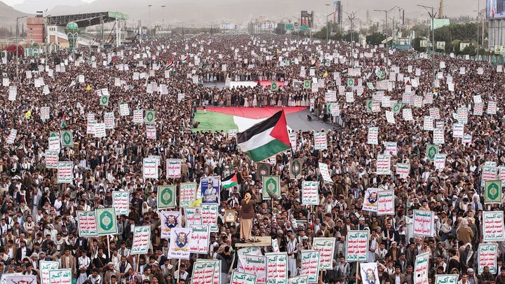 تقرير مصور/ صنعاء تشهد مسيرة مليونية تحت شعار "تلبية ونصرة للشعب الفلسطيني.. ثابتون وجاهزون للجولة القادمة"