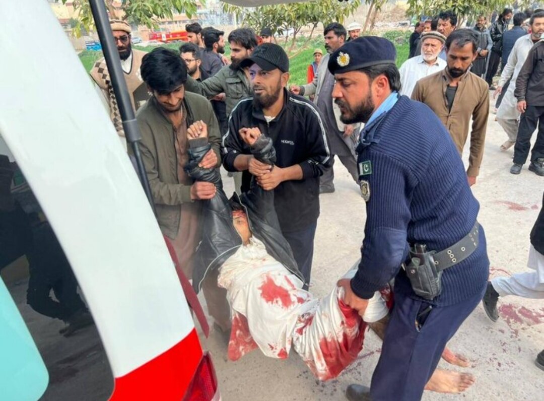 Mashahidi katika shambulio la kujitoa mhanga dhidi ya Msikiti wa Mashia katika mji mkuu wa Pakistan