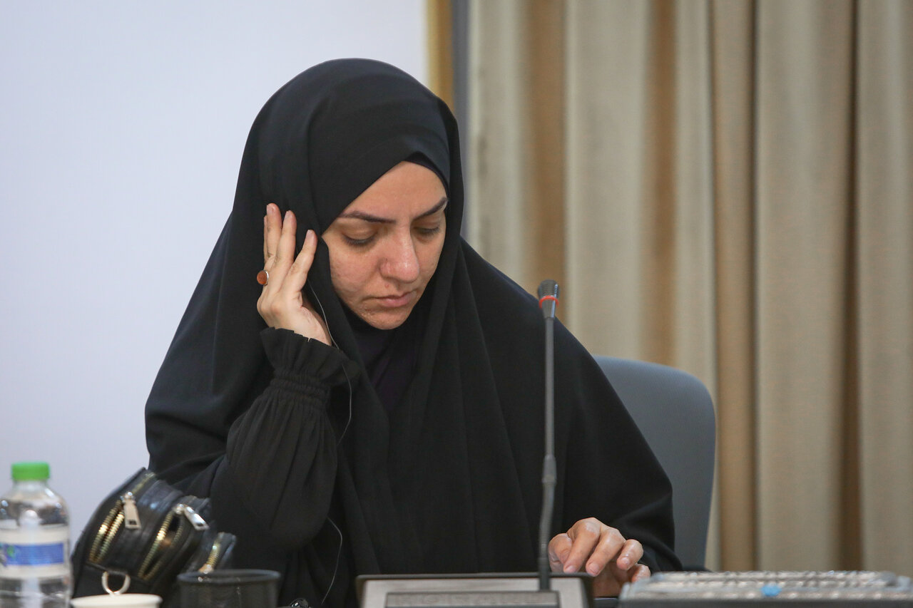 Azerbaijani Activist Yegana Naghi Yevh Stresses Social Solidarity as a Core Razavi Principle