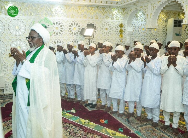 تقرير مصور/ حفل بمناسبة بلوغ سن التكليف بحضور الشيخ الزكزكي في العاصمة النيجيرية