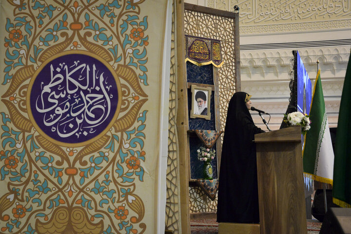 اجتماع بانوان مدافع ولایت (میثاق انقلابی) در حرم مطهر حضرت شاهچراغ (ع)