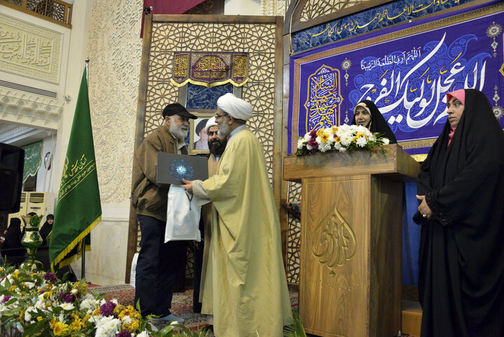 اجتماع بانوان مدافع ولایت (میثاق انقلابی) در حرم مطهر حضرت شاهچراغ (ع)