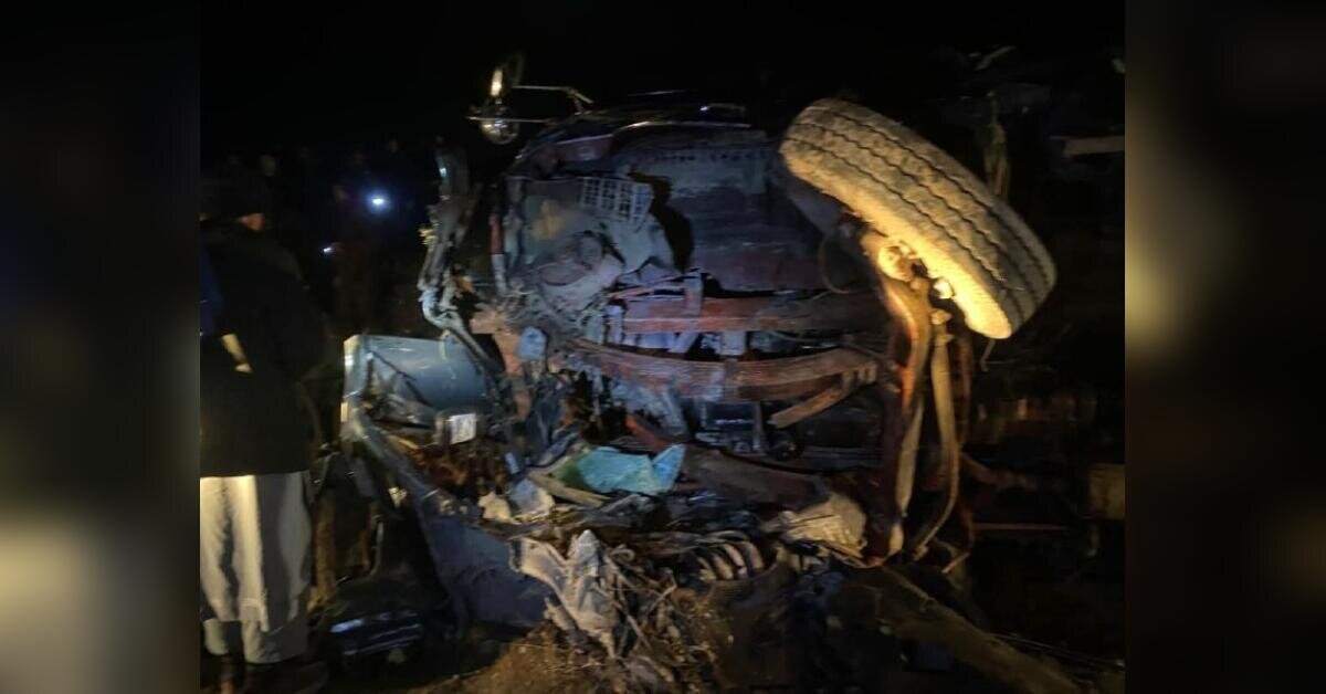 حوادث جاده‌ای در افغانستان جان ۱۹ نفر را گرفت