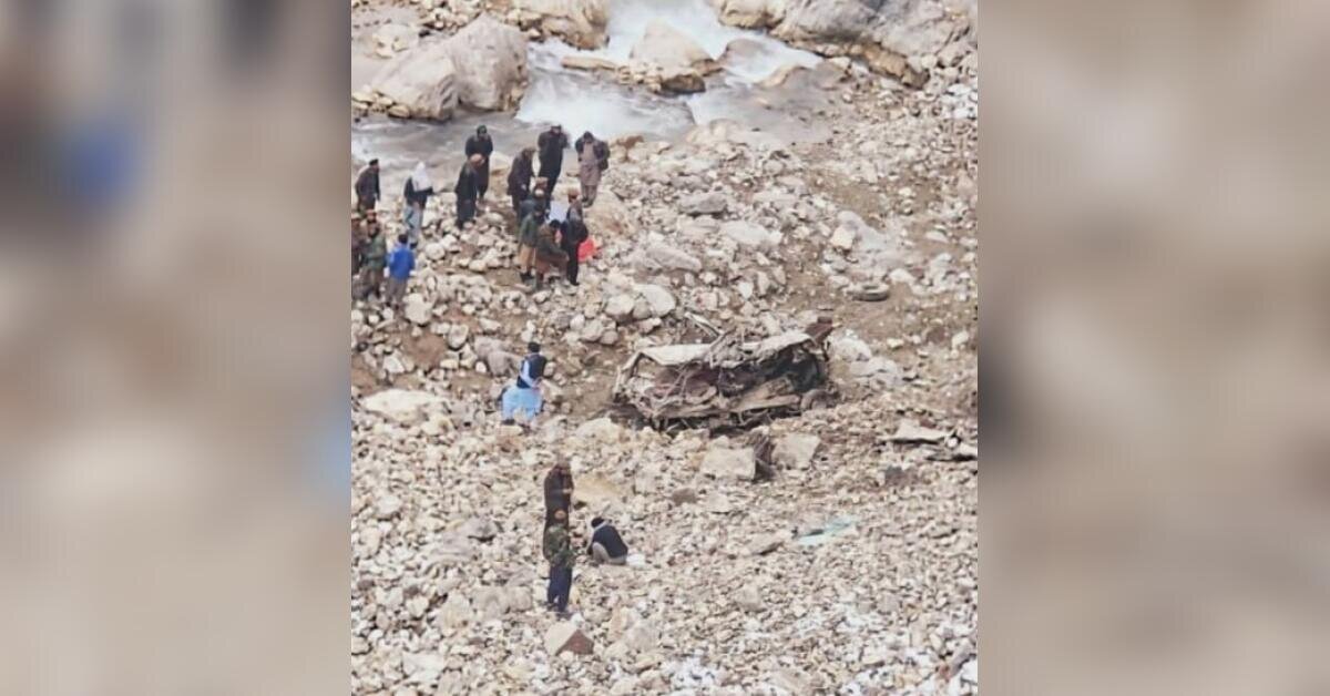 حوادث جاده‌ای در افغانستان جان ۱۹ نفر را گرفت