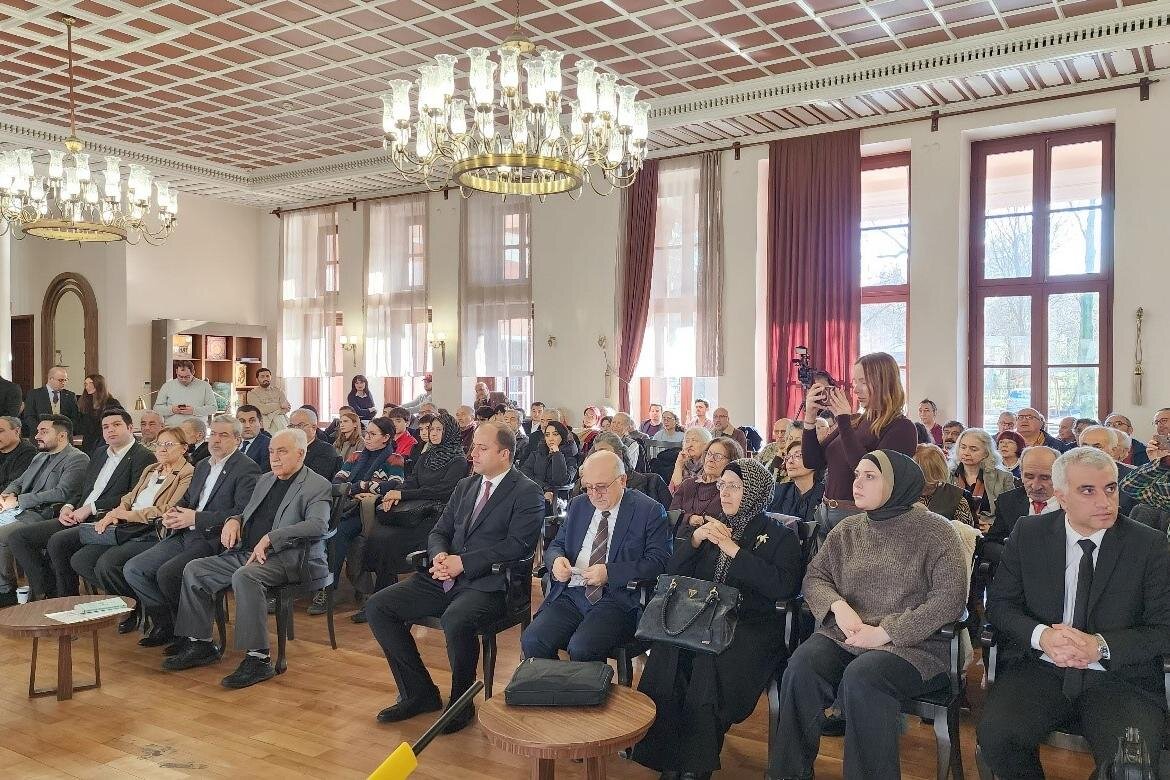 مردم ایران با تأسی از آموزههای شاهنامه، امروز در برابر زورگوییهای امپریالیسم ایستادهاند